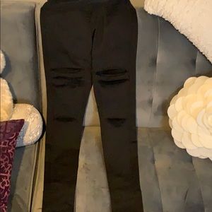 Black leggings with slits